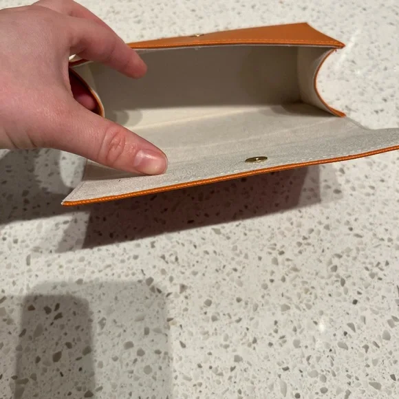 Tory Burch Brand New Glasses Case - Picture 5 of 5